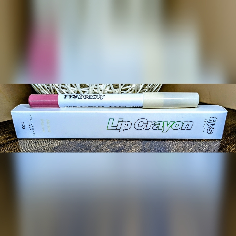 5/75$ TYS BEAUTY Lip Crayon Hyaluronic Liner - Picture 8 of 10